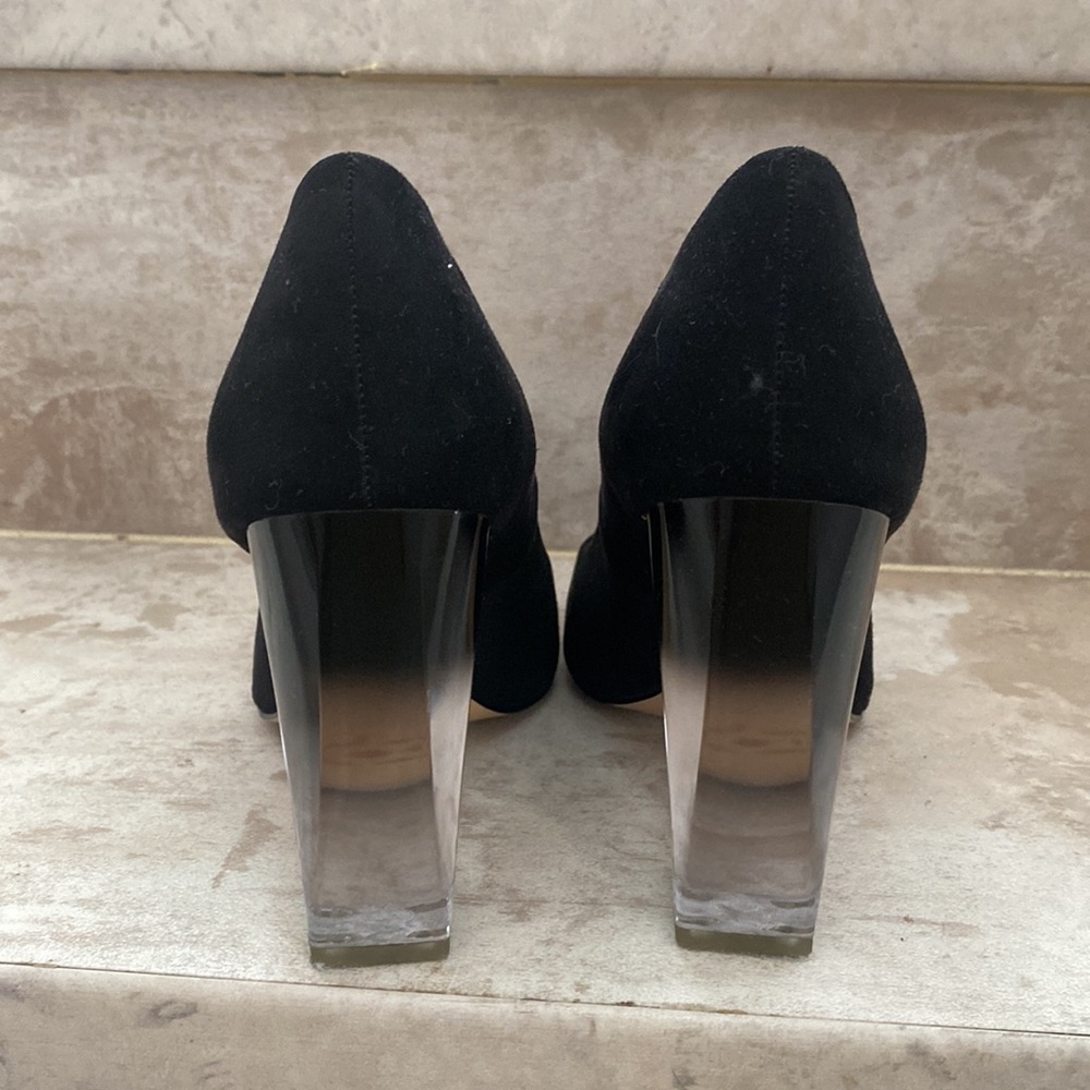 Katy Perry Translucent Pumps - Picture 3 of 9